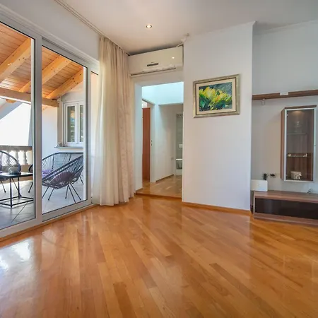 Olga-5 By Interhome *