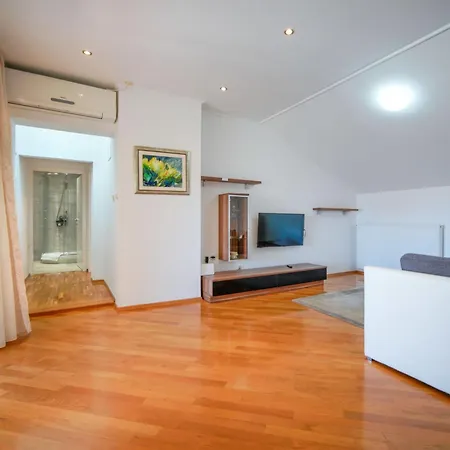 Olga-5 By Interhome Apartamento