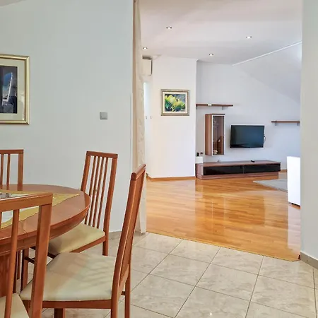 Olga-5 By Interhome *